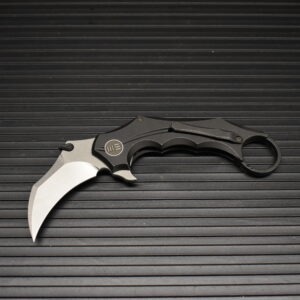 Karambits and similar styles